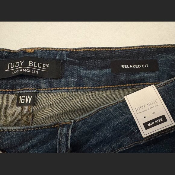 Judy Blue mid-rise relaxed fit distressed dark wash blue jeans 16W - Picture 4 of 7